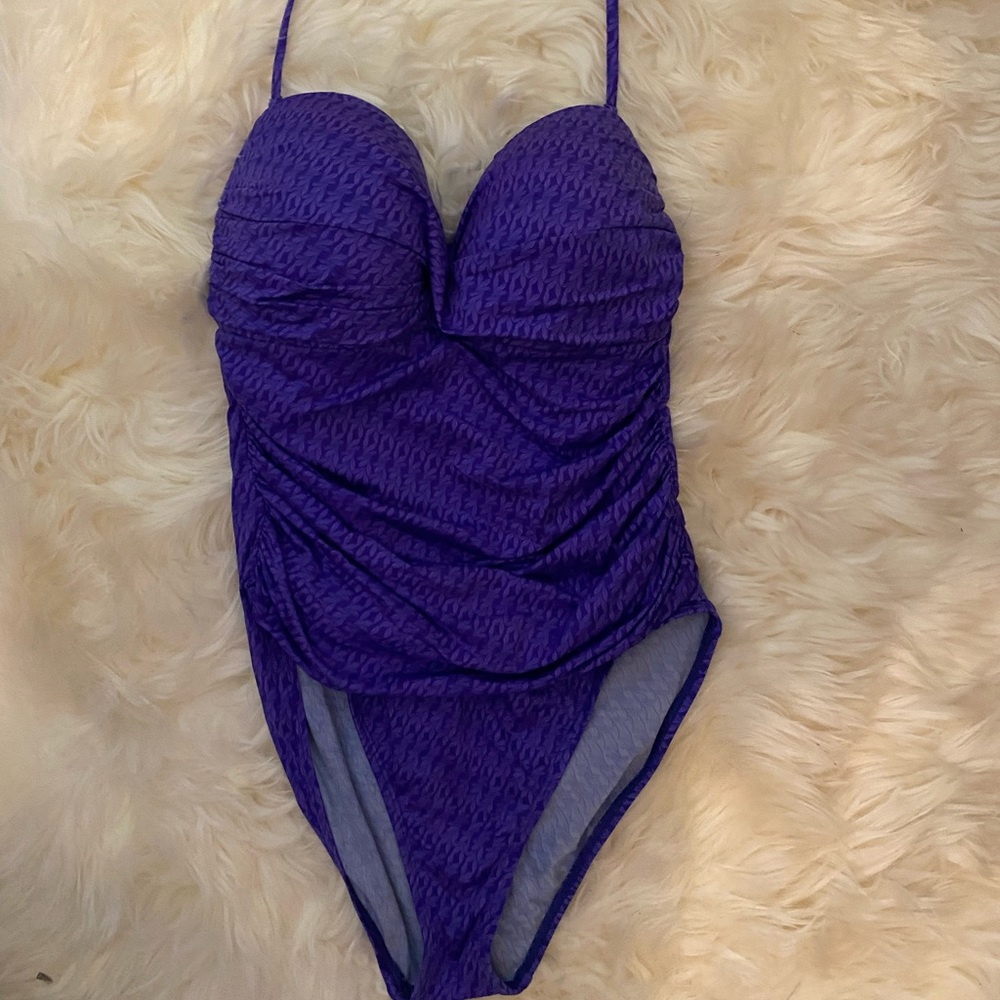 La Blanca one piece swimsuit